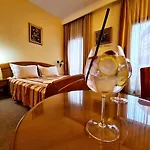 Ξενοδοχείο Horoscop